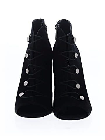 Charles by Charles David Heels (view 2)