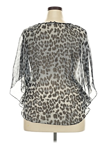 Passport 3/4 Sleeve Blouse (view 2)