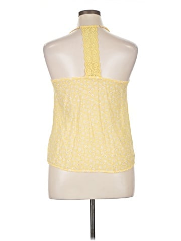Sweet Wanderer Sleeveless Blouse (view 2)