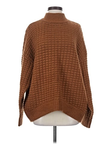 retrofête Pullover Sweater (view 1)