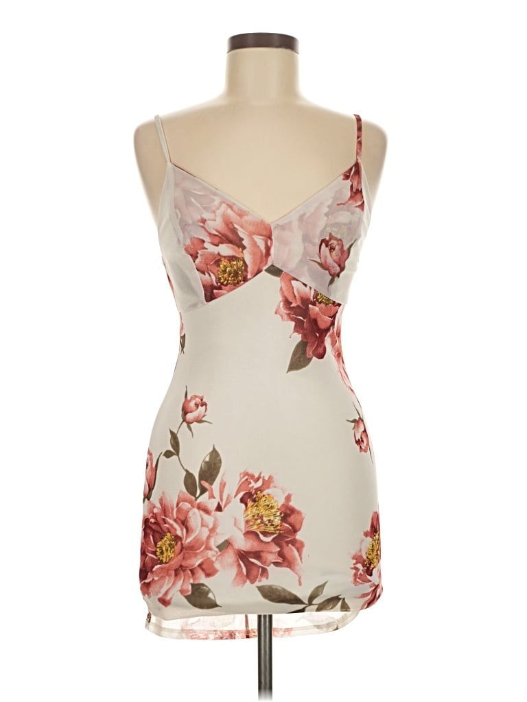 Pre-owned Privy Cocktail Dress In Ivory