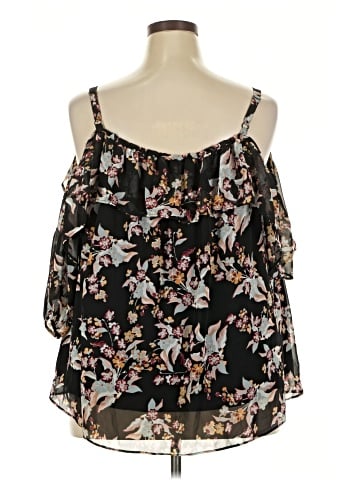 Boutique + Sleeveless Blouse (view 2)