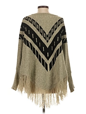 Love By Design Poncho (view 2)