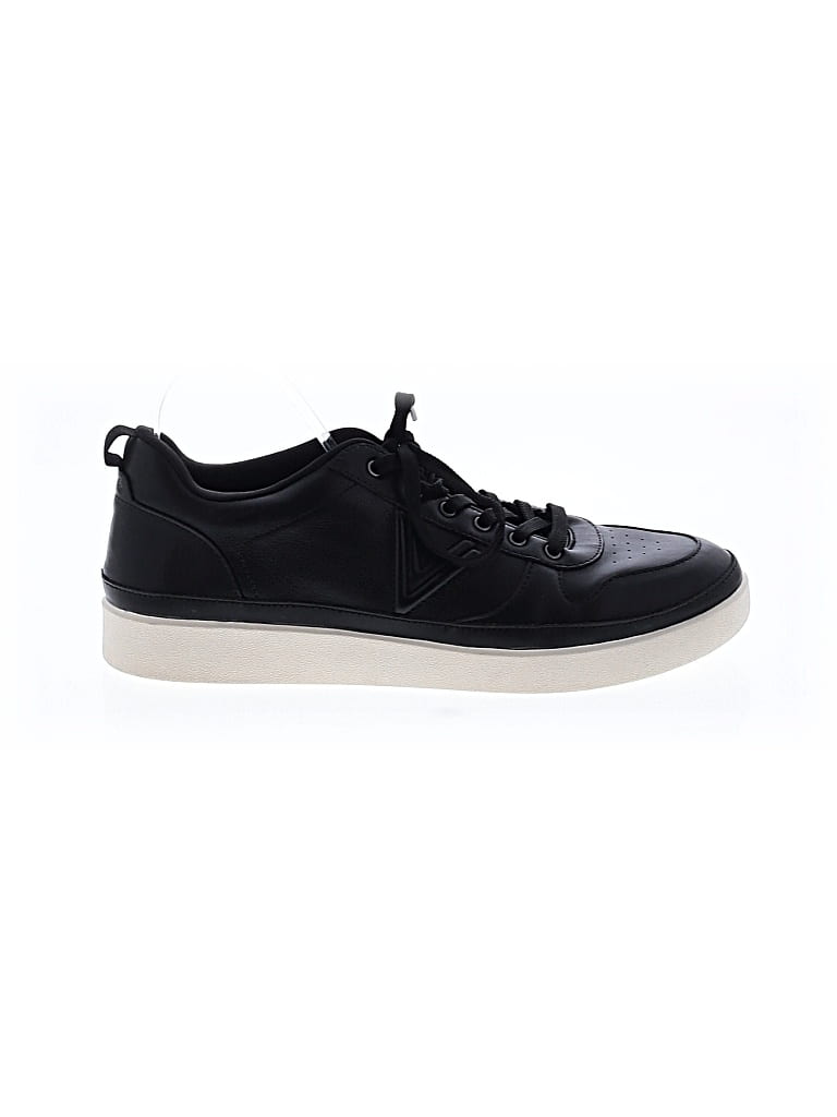 Pre-owned Vionic Sneakers In Black