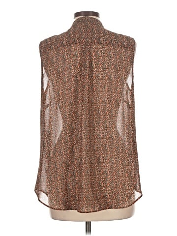 CAbi Sleeveless Button-Down Shirt (view 2)