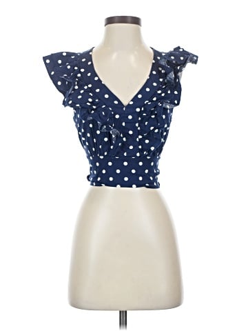 Yoyo5 Sleeveless Blouse (view 1)