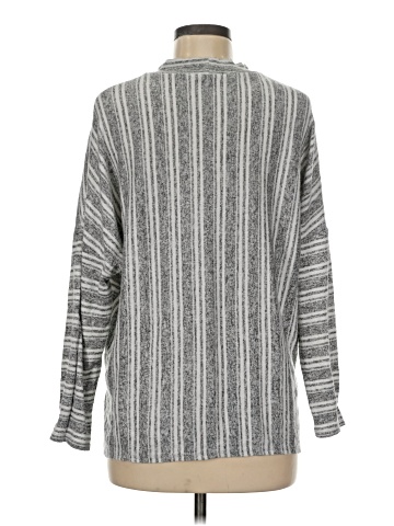 Cha Cha Vente Long Sleeve Turtleneck (view 2)