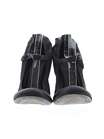 BCBGMAXAZRIA Heels (view 2)