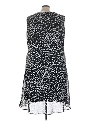 Maggie Barnes Casual Dress (view 2)