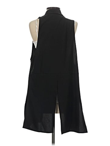 Love Tree Sleeveless Blouse (view 2)