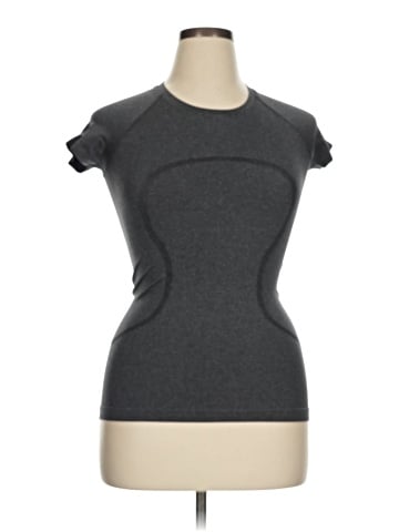 Liz Lange Short Sleeve Top (view 1)