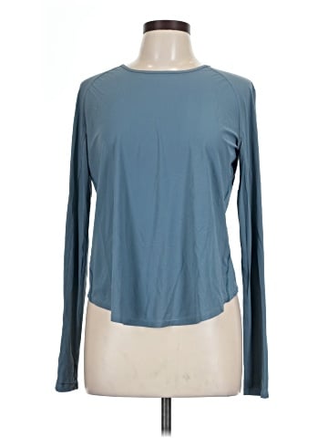 Lululemon Athletica Long Sleeve T-Shirt (view 1)