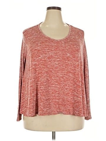 Urban Outfitters 3/4 Sleeve T-Shirt (view 1)