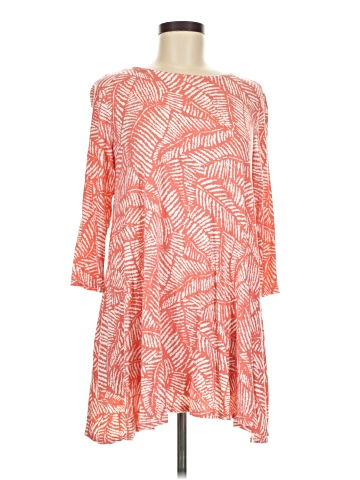 Hourglass Lilly 3/4 Sleeve T-Shirt (view 1)