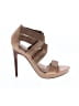 Badgley Mischka Tan Heels Size 6 - photo 1