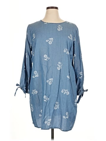 Old Navy Casual Dress (view 1)