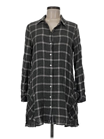 Zara Basic 3/4 Sleeve Button-Down Shirt (view 1)