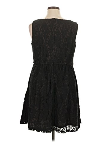 Oleg Cassini Casual Dress (view 2)