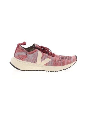 VEJA Sneakers (view 1)