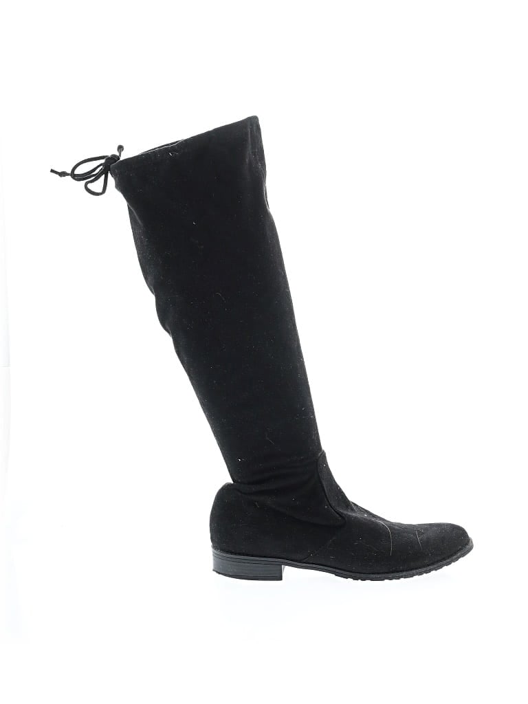 Pre-owned Unisa Boots In Black