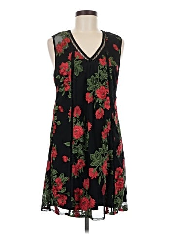 Romeo & Juliet Couture Cocktail Dress (view 1)