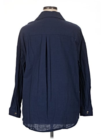 In'Voland Long Sleeve Button-Down Shirt (view 2)
