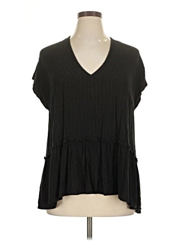 Xhilaration Short Sleeve Blouse (view 1)