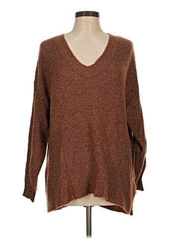 American Eagle Outfitters Pullover Sweater (view 1)