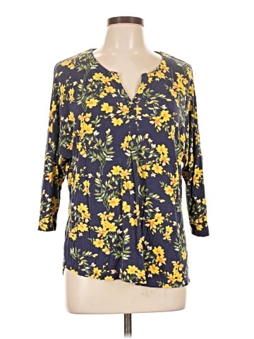 The Pioneer Woman 3/4 Sleeve Blouse (view 1)