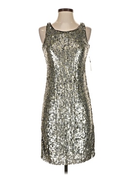 slim fit dress slacks ZARA. Champagne-colored sequin mini dress. TM – Hibuy market main image 1