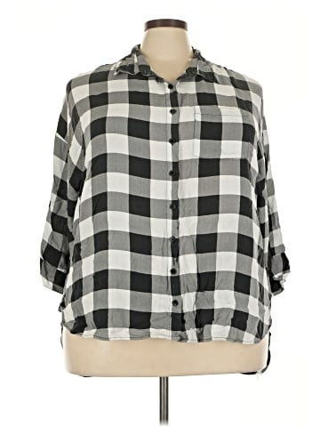 Unique Spectrum 3/4 Sleeve Button-Down Shirt (view 1)
