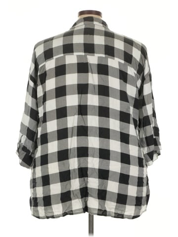 Unique Spectrum 3/4 Sleeve Button-Down Shirt (view 2)
