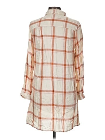 Old Navy Casual Dress (view 2)