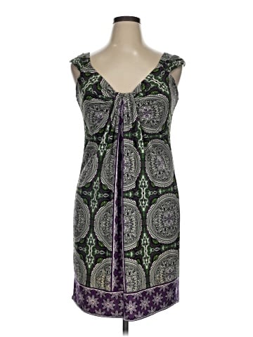 Signature London Style Sleeveless Top (view 1)