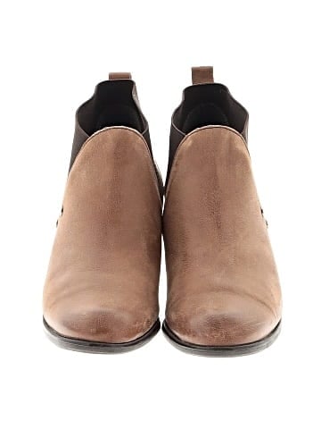 Munro American Ankle Boots (view 2)