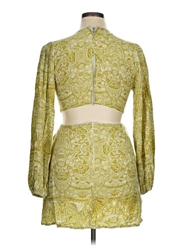 Valija Cocktail Dress (view 2)