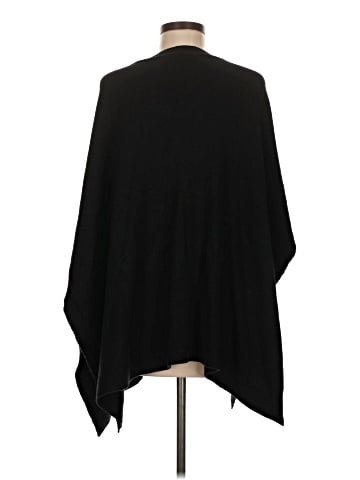Sisters Poncho (view 2)