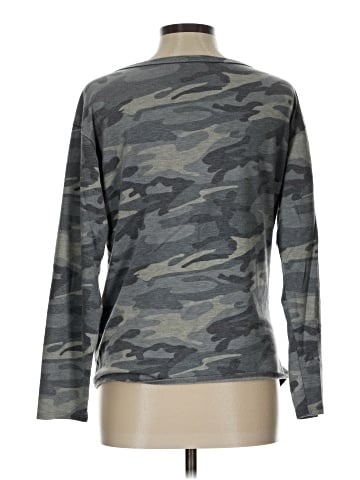 Soprano Long Sleeve T-Shirt (view 2)
