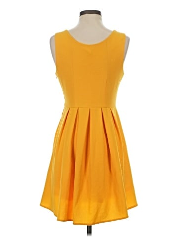 Esley Casual Dress (view 2)