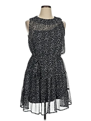 Simply Vera Vera Wang Casual Dress (view 1)