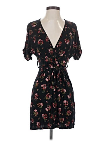 Boohoo Casual Dress (view 1)