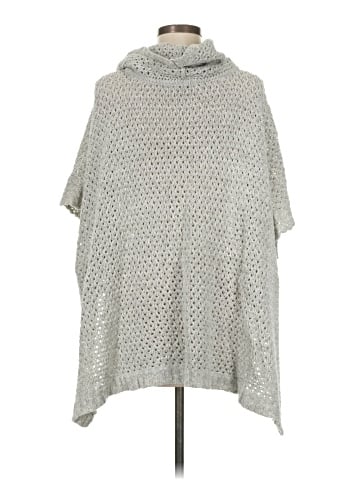 Crown & Ivy Poncho (view 2)
