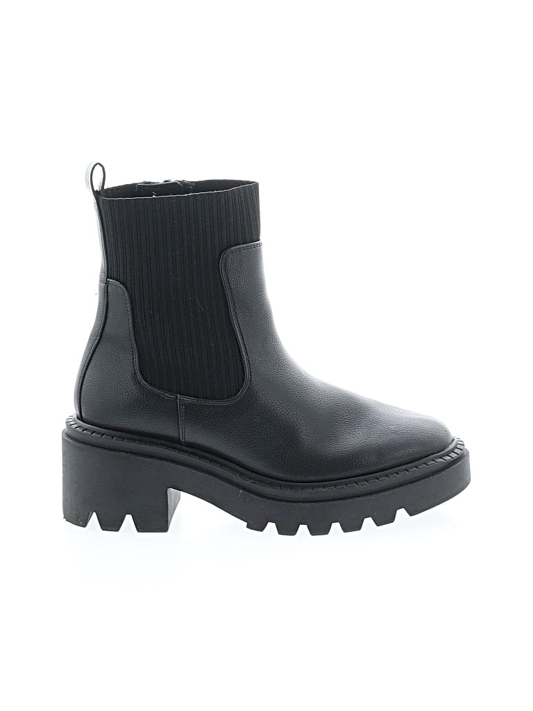 Pre-owned Universal Thread Boots In Black
