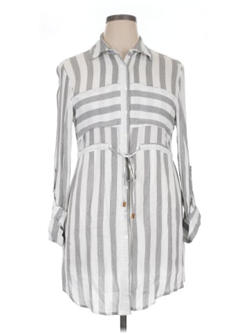 Passport 3/4 Sleeve Blouse (view 1)