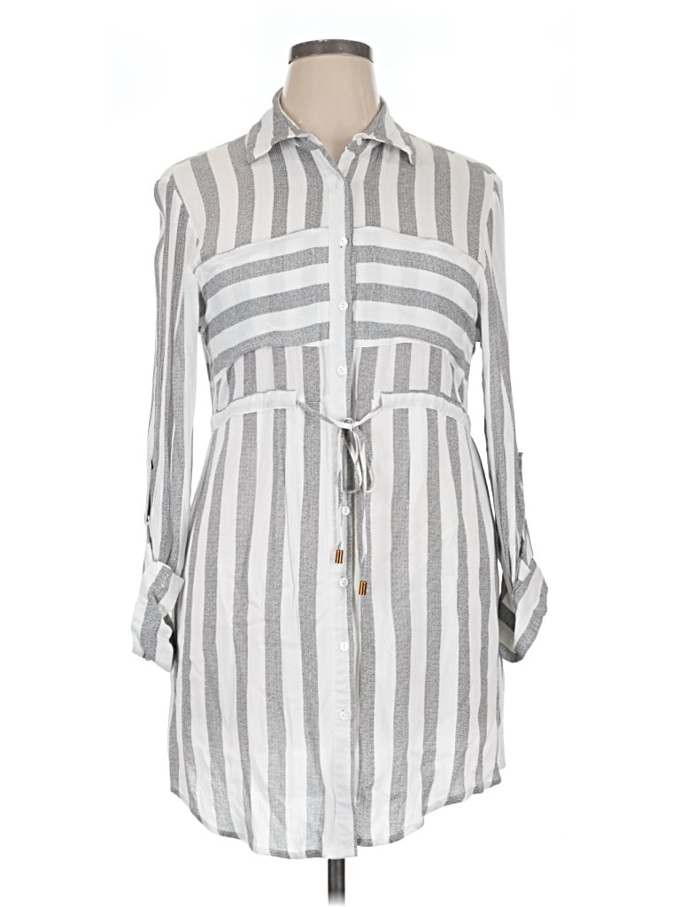 Pre-owned Passport 3/4 Sleeve Blouse In Silver