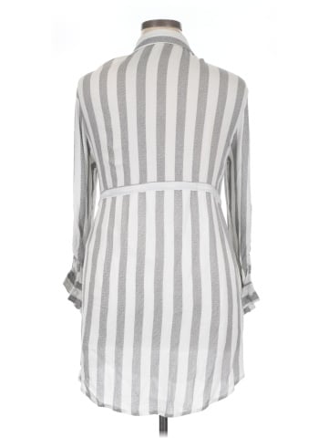 Passport 3/4 Sleeve Blouse (view 2)