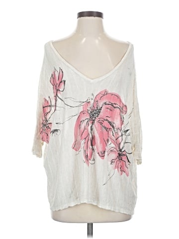 Romeo & Juliet Couture 3/4 Sleeve T-Shirt (view 1)