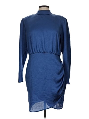 Trendyol Casual Dress (view 1)