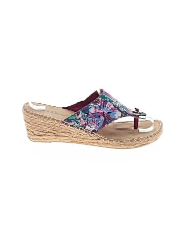 White Mountain Wedges (view 1)
