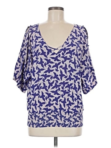 Leifsdottir Short Sleeve Blouse (view 1)